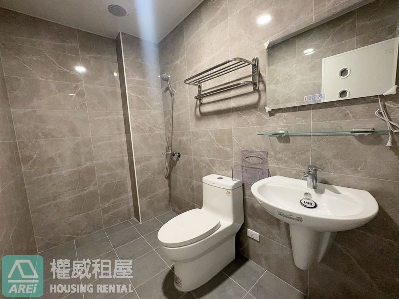 鼎力商圈文武百市全屋翻新電梯透店