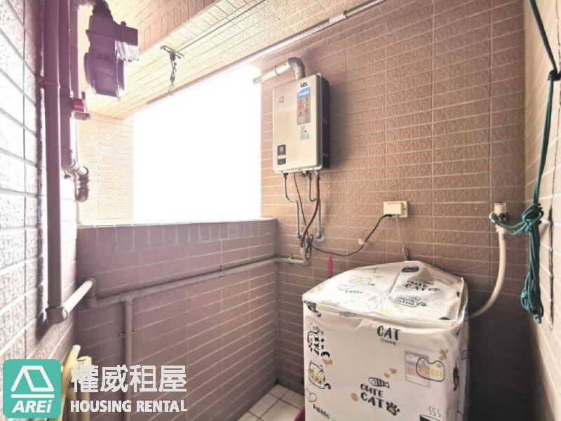 美麗島福爾摩沙高樓層精裝2房+車位