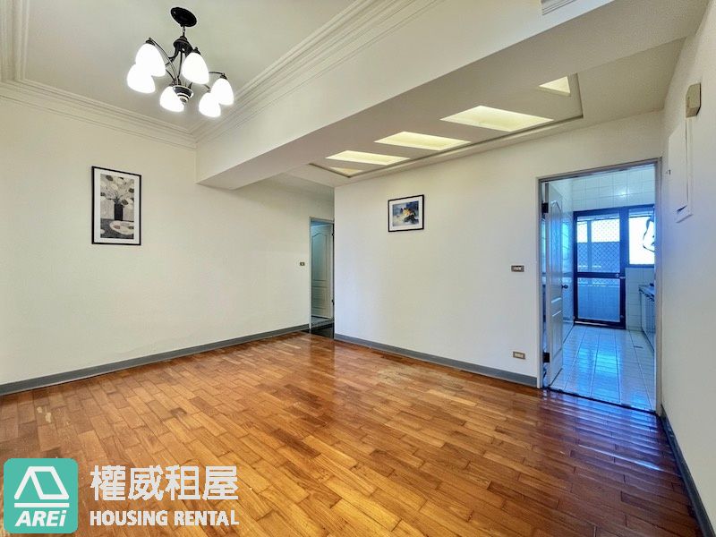 ⭐免拆裝潢～低總價升級文化富人圈四房平車