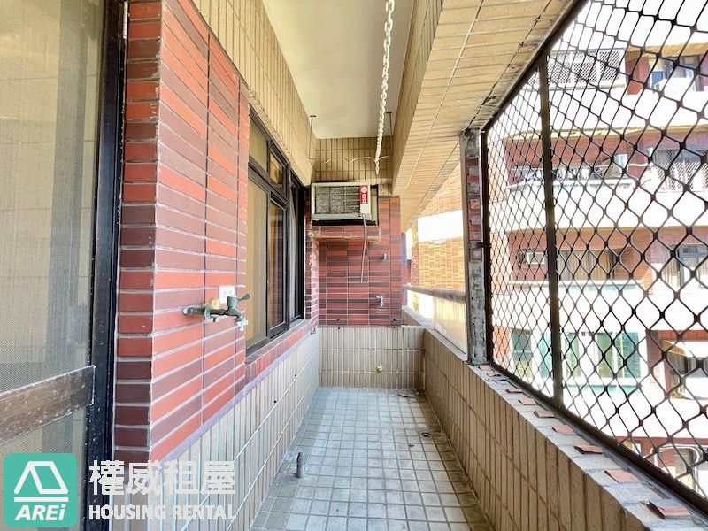 ⭐免拆裝潢～低總價升級文化富人圈四房平車