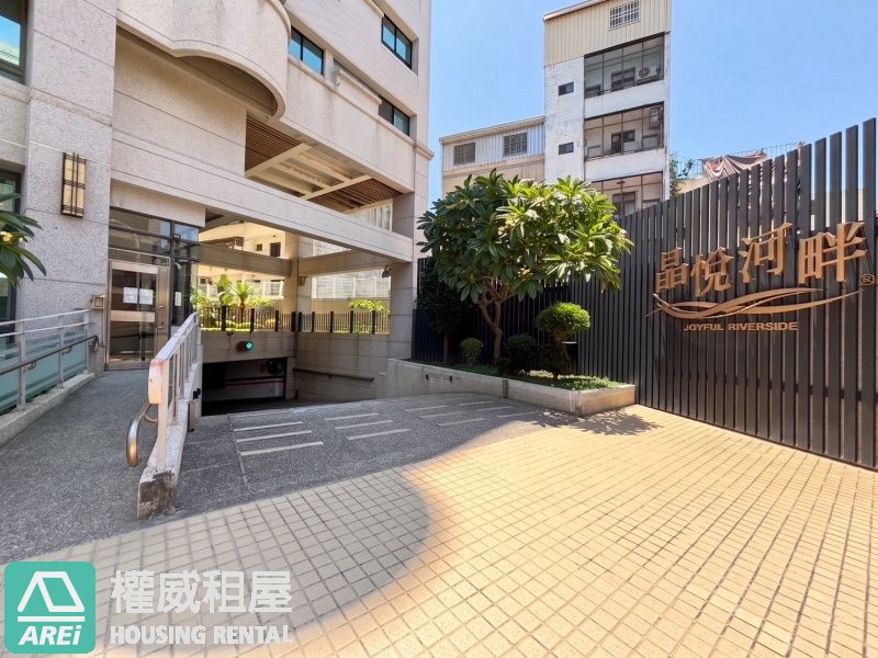 晶挑細選公園首排｜讓生活多一點綠意｜4改3房+平車
