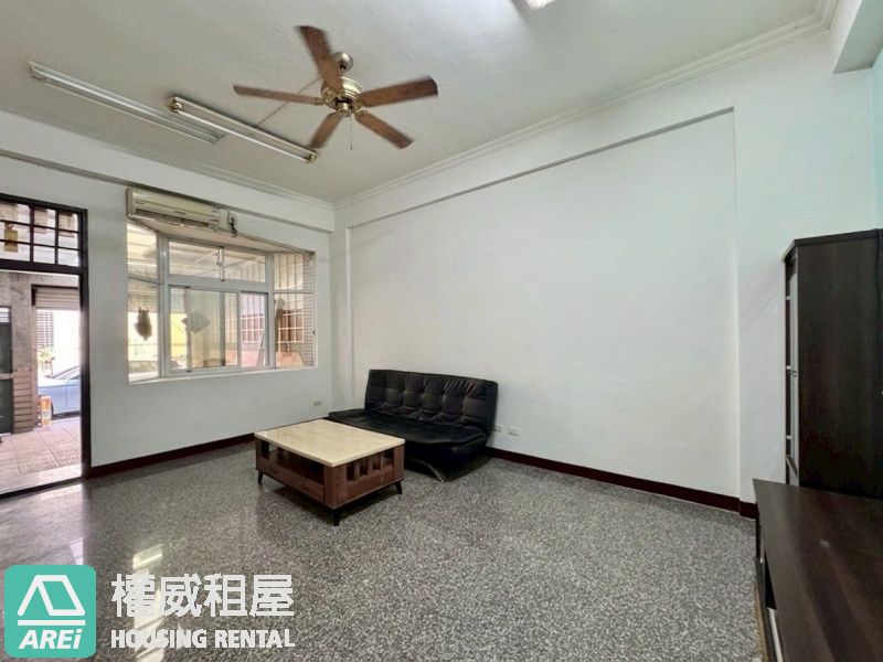 新園近烏龍國小🏫烏龍派出所👮5房車墅