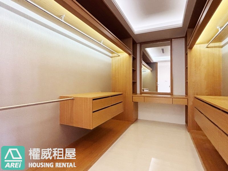 科工館上景領袖採光大坪數2+1房車位