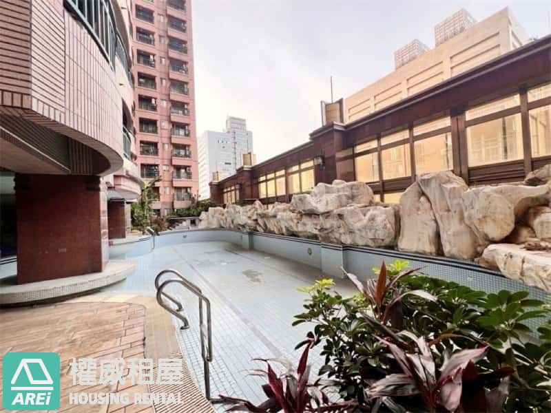 🏠增產報國或三代同堂，亞灣三多商圈捷運大四房平車