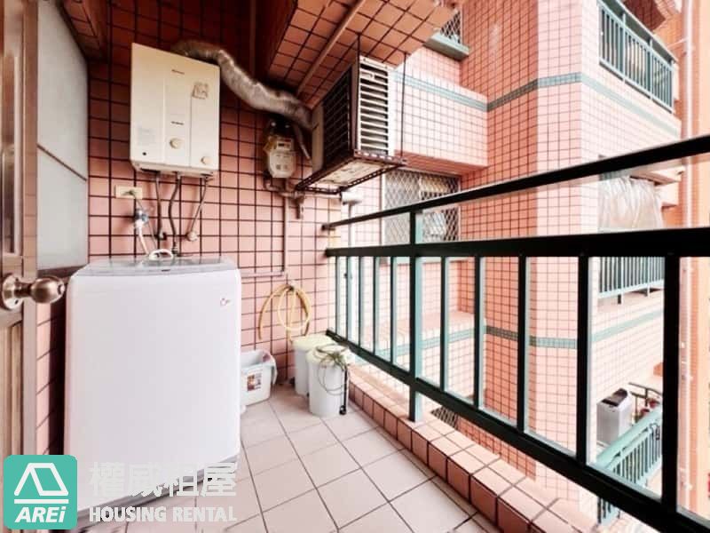 🏠增產報國或三代同堂，亞灣三多商圈捷運大四房平車