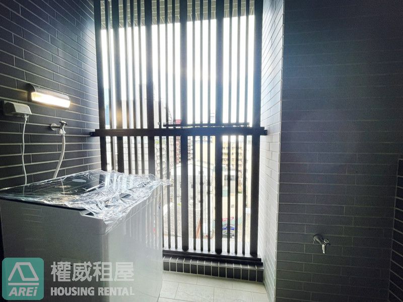 【亞灣漢神正對面】灣見築•極稀出高樓海景精品2房+車位