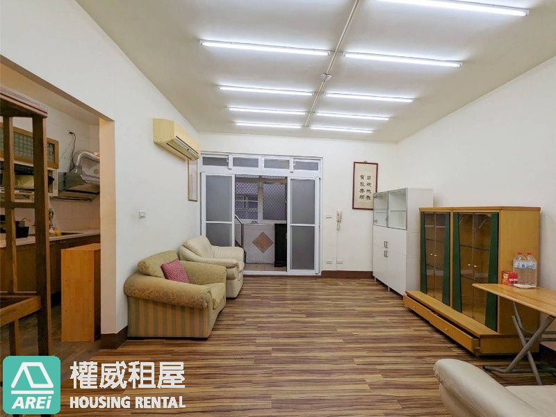 🏫鳳山車站溫馨3房頂加｜2分鐘上學+1分鐘小7收包裹