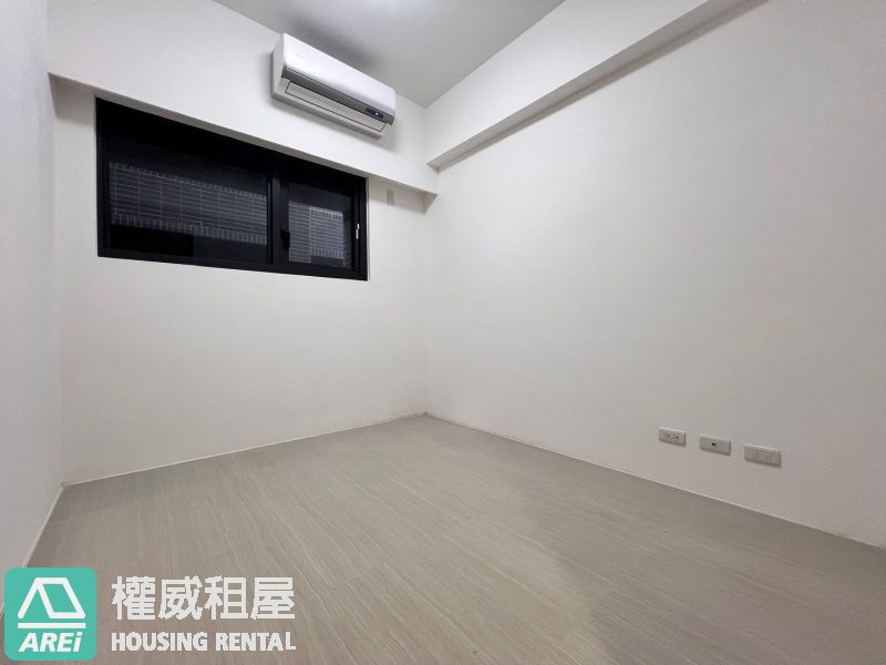 住在綠意樹梢泳池森遠平車３房(V)
