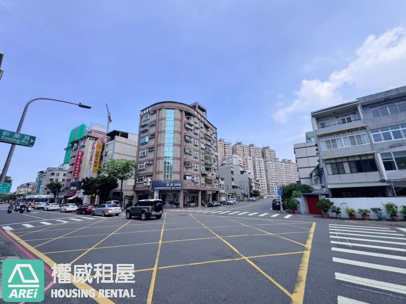 高雄黃金地段超人氣商圈漢神巨蛋瑞豐夜市指標三角窗(V)