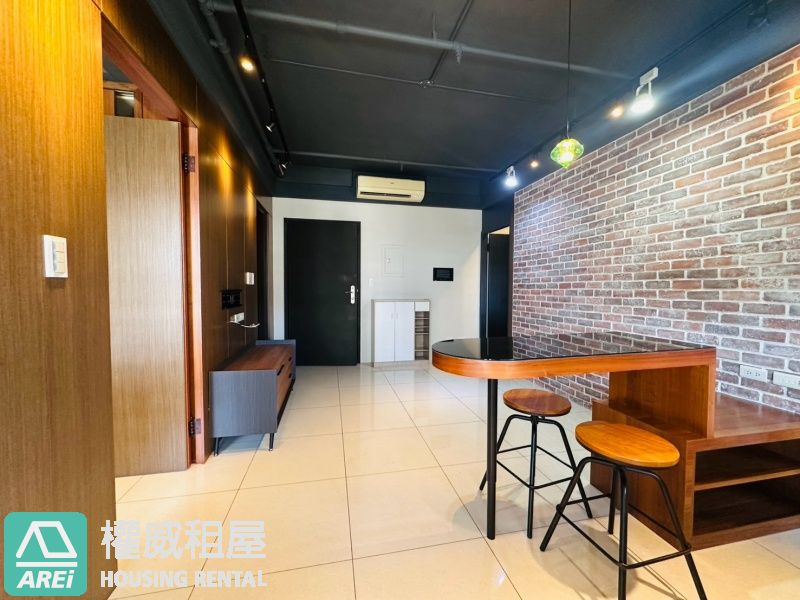 左營高鐵新光三越三鐵共構高樓兩房現代風格平移車位