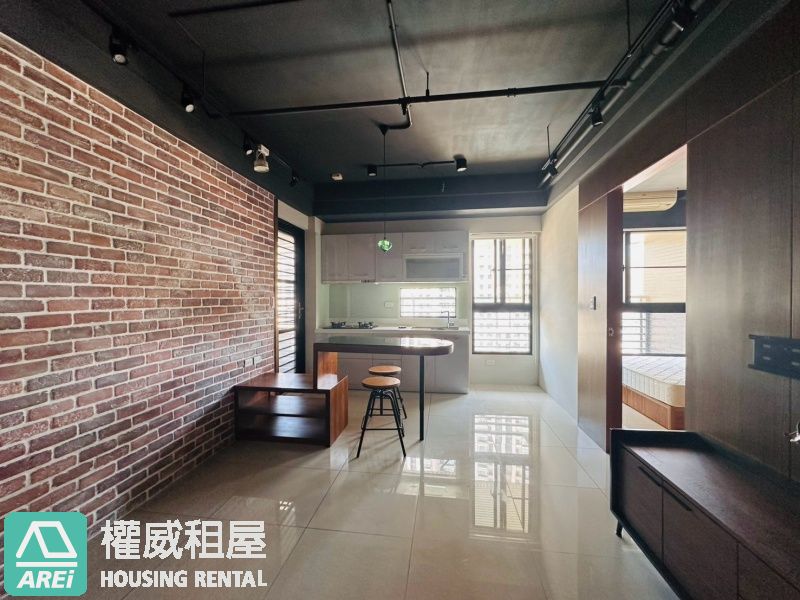 左營高鐵新光三越三鐵共構高樓兩房現代風格平移車位