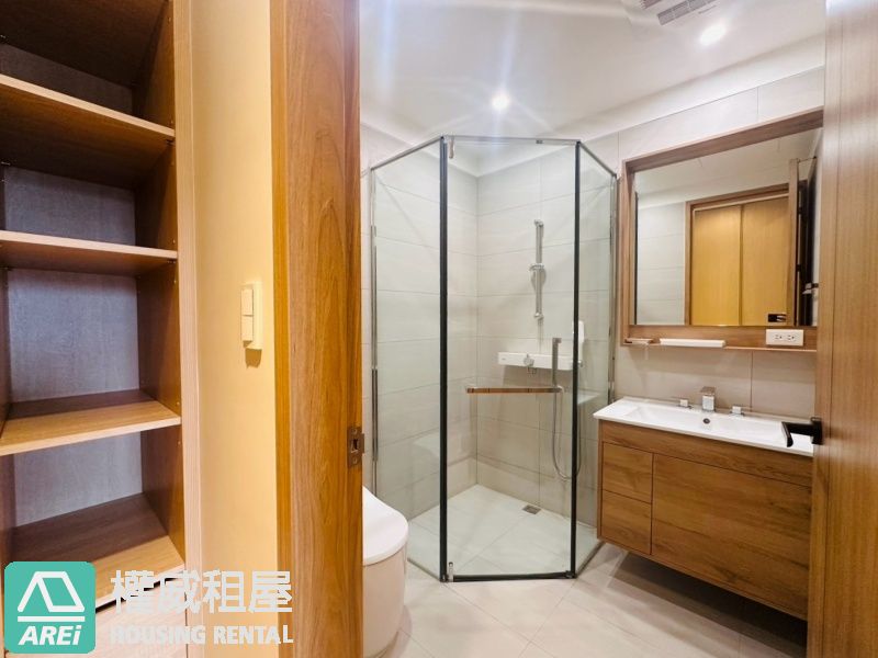 左營高鐵漢神巨蛋全新未住精裝三房平車京城第一樂章OPUS ONE