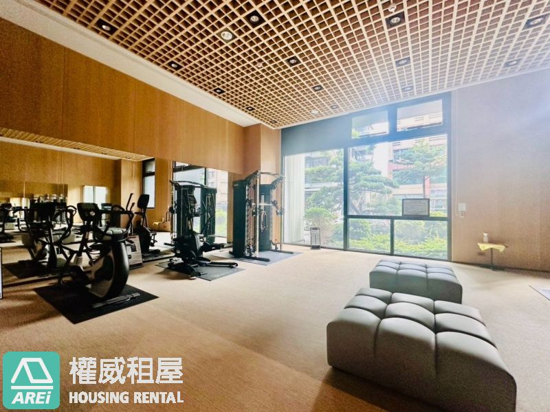 左營高鐵漢神巨蛋全新未住精裝三房平車京城第一樂章OPUS ONE