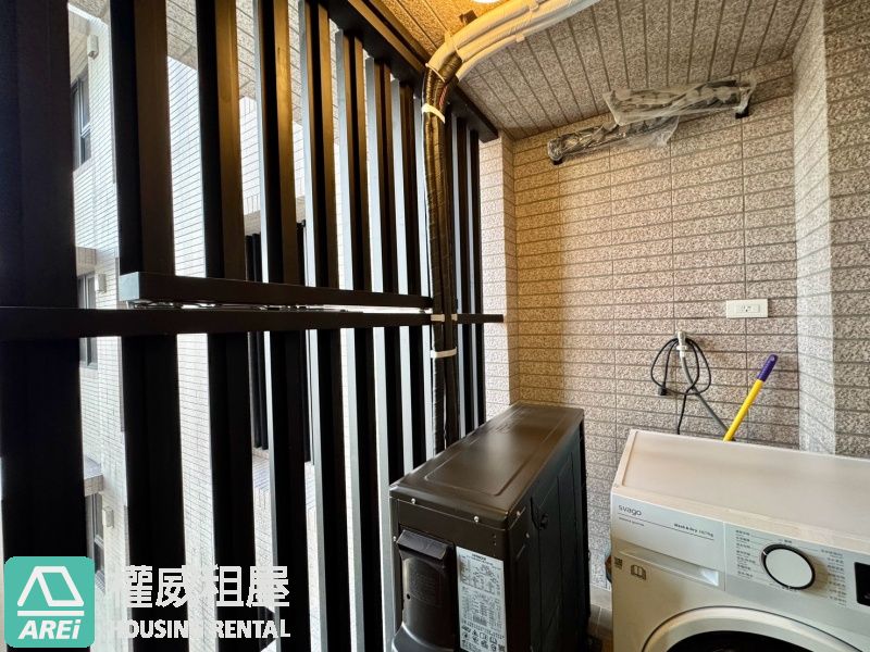鉑愛悅🚄高鐵特區🏫現代輕奢風2房車位