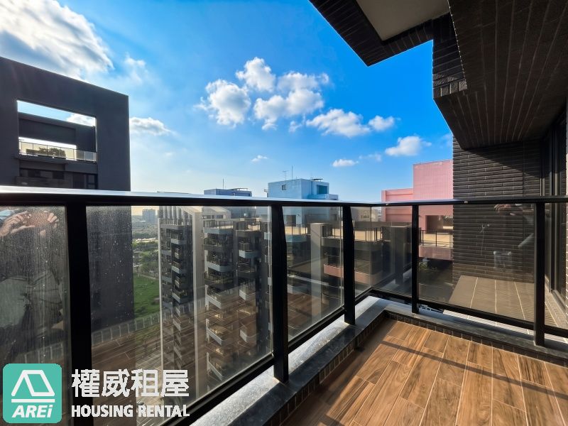 森風景｜「森」藏不露｜雲端光影旗艦精品宅四房+雙平車